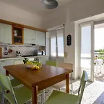 Сasa de vacaciones 150 Mq In Sul Mare A *